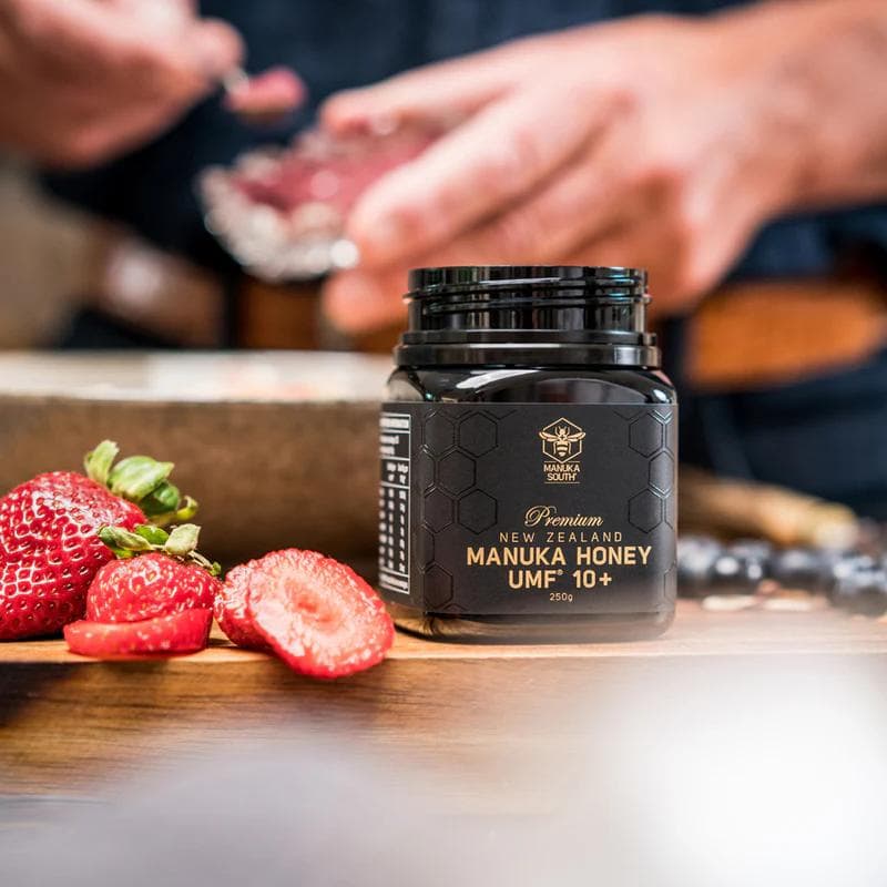 Manuka South Honey UMF 10+ (MGO 261) 250g image 1