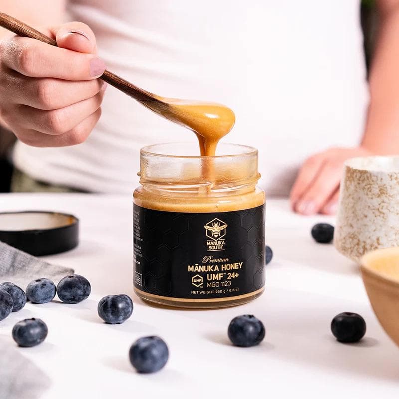 Manuka South Honey UMF 24+ (MGO 1120) 250g image 1